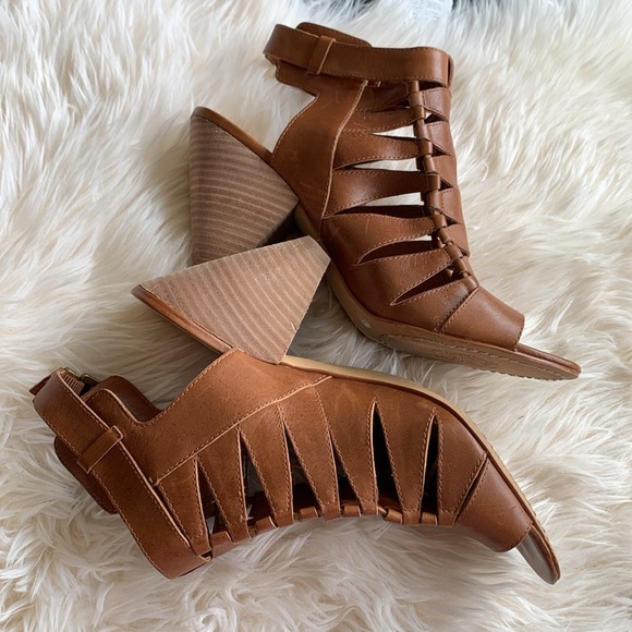 Vince Camuto leather brown wedge sandal size : 9 - Picture 2 of 8